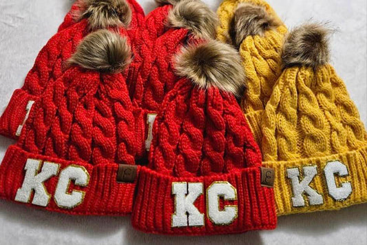 KC Chiefs Sweatshirt & Beanie Bundle