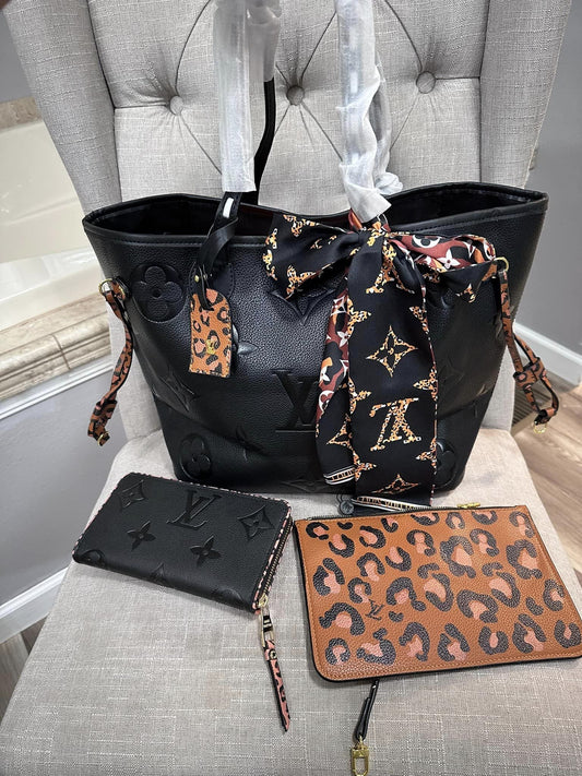 Black Tote w/Leopard Pouch